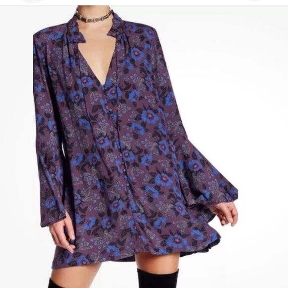 Free People Magic Mystery Tunic Purple Blue Boho Floral Tie Neck Top Blouse S - Picture 2 of 9